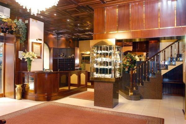 Hotel Pyrénées (Andorra la Vella)
